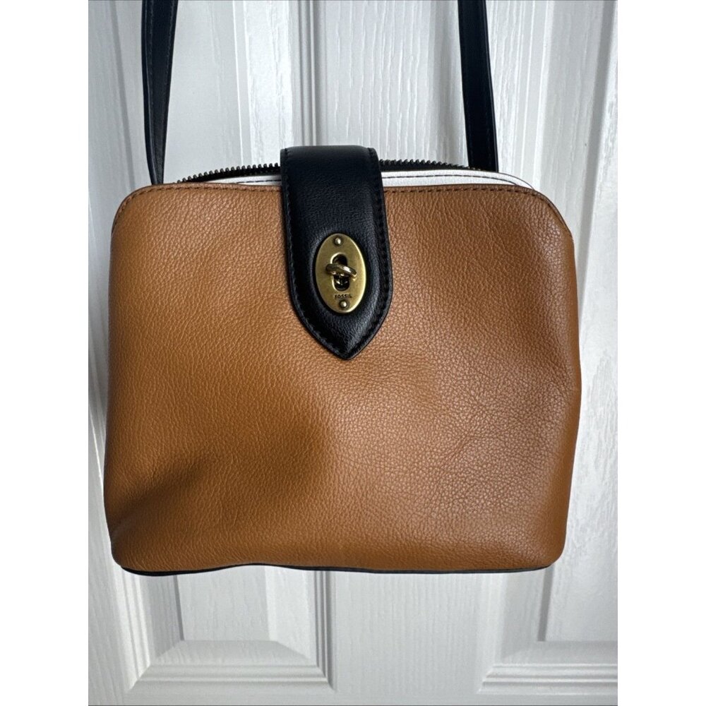 Fossil Lana Crossbody Black Tan With Turn Lock Multiple Compartments Adjustable